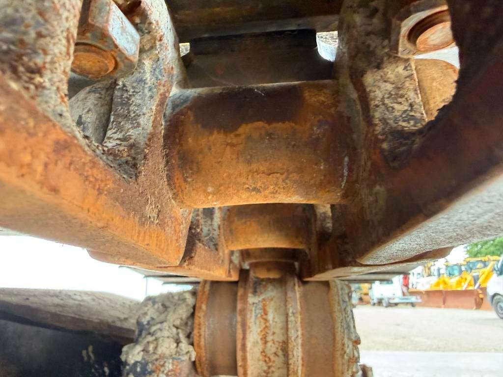 JCB JZ141LC - Automatic Greasing / Hammer Lines Photo 24