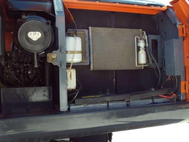 Hitachi ZX210LCN-3 Photo 12