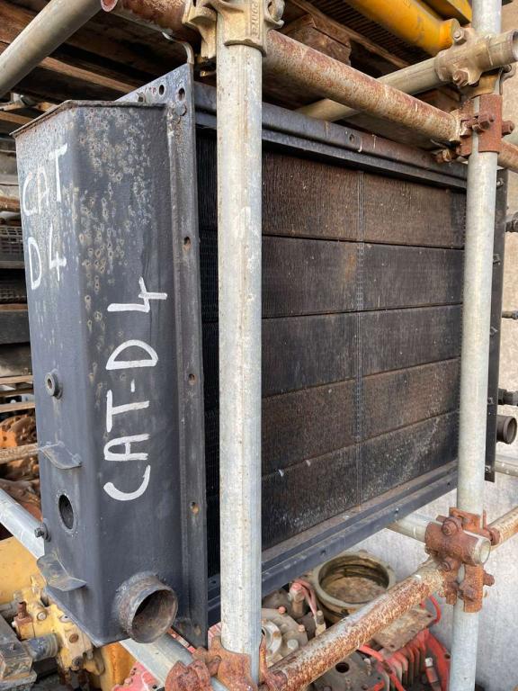 Caterpillar Radiateur eau pour Caterpillar D4H Photo 1