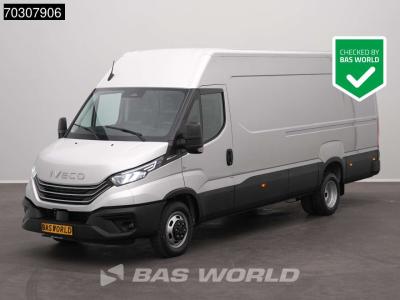 Iveco Daily 35C21 3.0L Automaat L3H2 210PK Dubbellucht ACC LED Airco Camera Parkeersensoren CarPlay Stoel en vente par BAS World B.V.