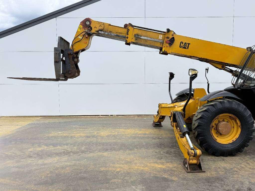 Caterpillar TH460B - 15m Reach / 4 Wheel Steering Photo 18
