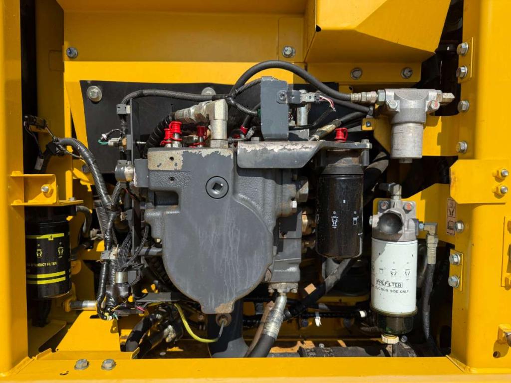 Komatsu PC210 NLC-11 Photo 14
