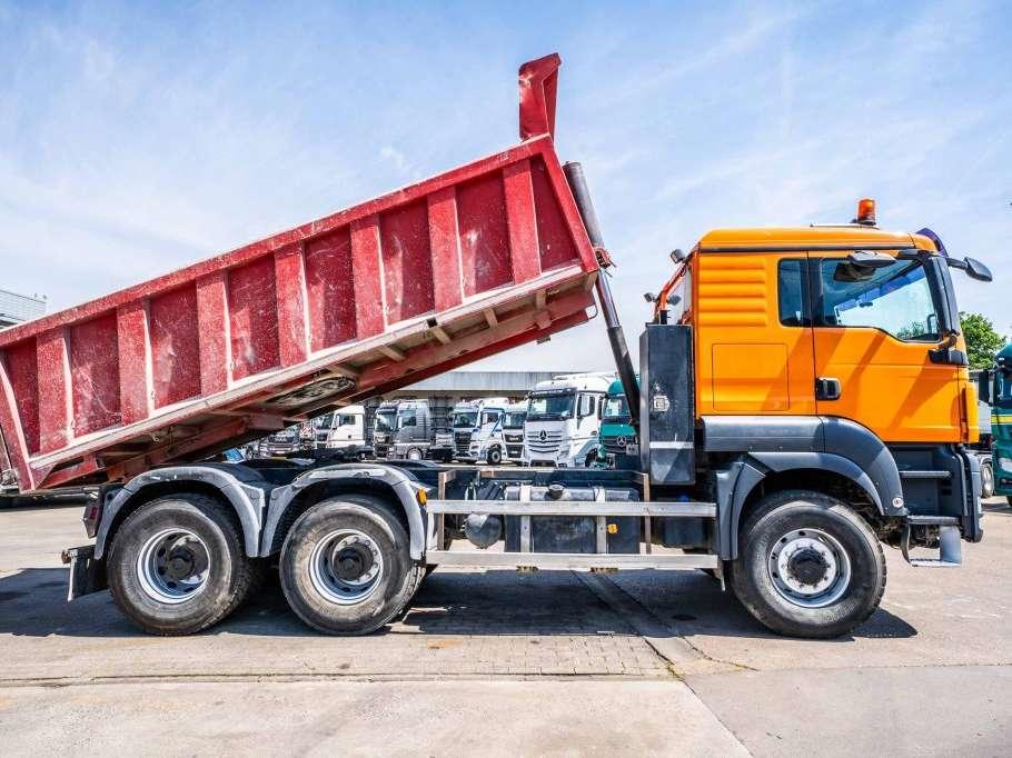 Man TGS 33.440 BB TIPPER / TRACTOR Photo 3