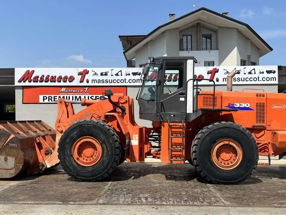 Hitachi ZW330 Photo 2