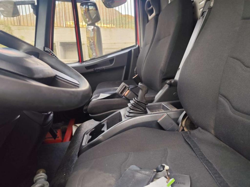 Iveco EUROCARGO 120-250 Photo 17