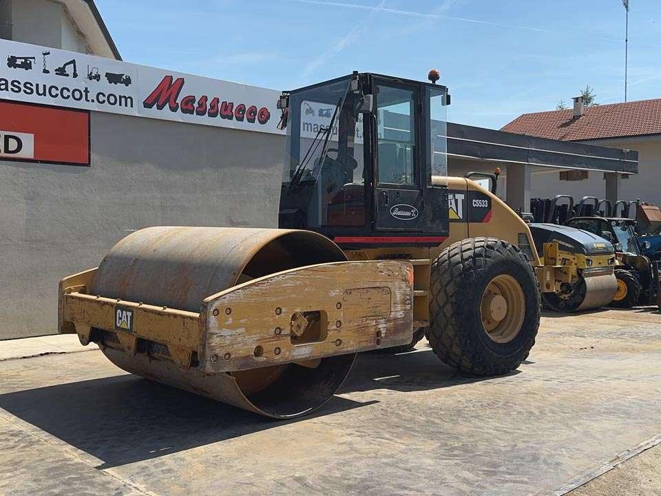 Caterpillar CS-533E Photo 1