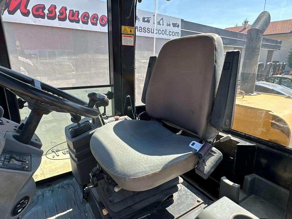 Caterpillar CS-533E Photo 14