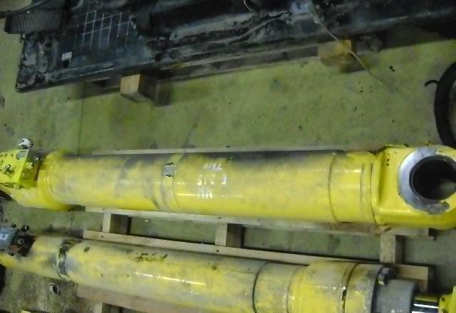 Kit de pistons pour New Holland E 215 Photo 3