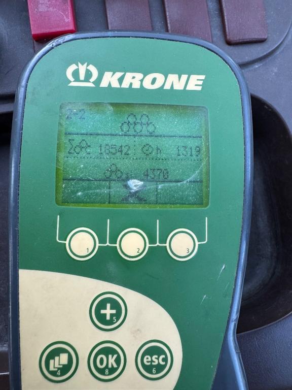 Krone Comprima Photo 9