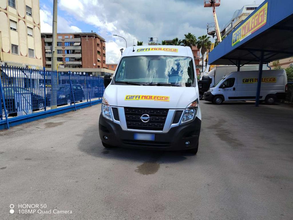 Nissan nv400 Photo 5
