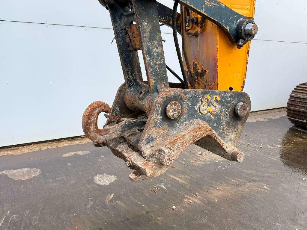 Hyundai HX220L - 360° Camera / Automatic Greasing Photo 16