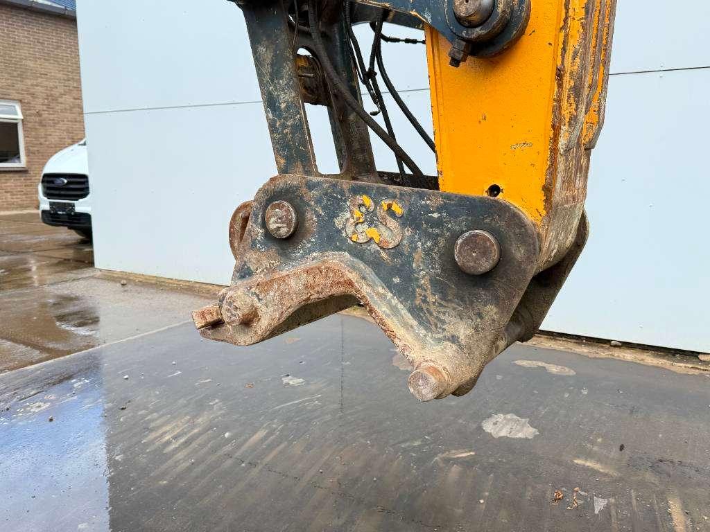 Hyundai HX220L - 360° Camera / Automatic Greasing Photo 17