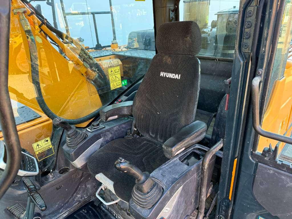 Hyundai HX220L - 360° Camera / Automatic Greasing Photo 7