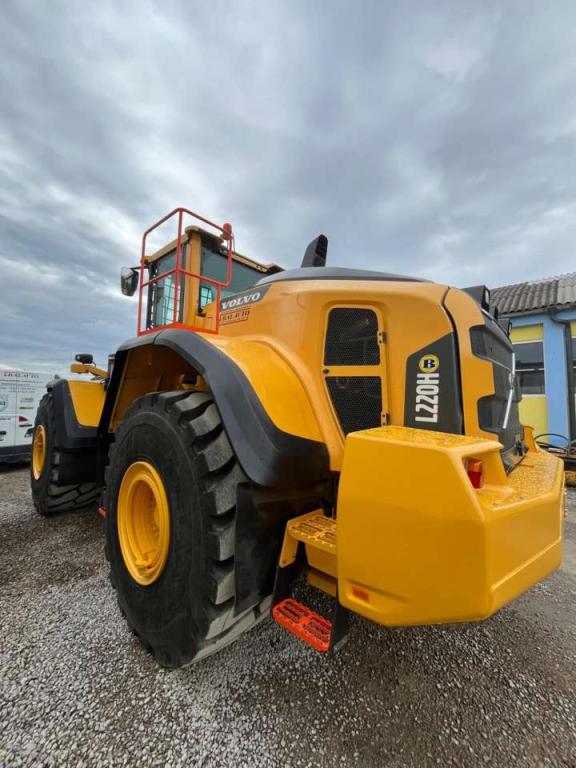 Volvo L220H Photo 10
