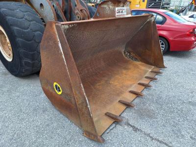 pin-on 2800 mm for Volvo L120F/G/H Godet de chargement en vente par Balavto