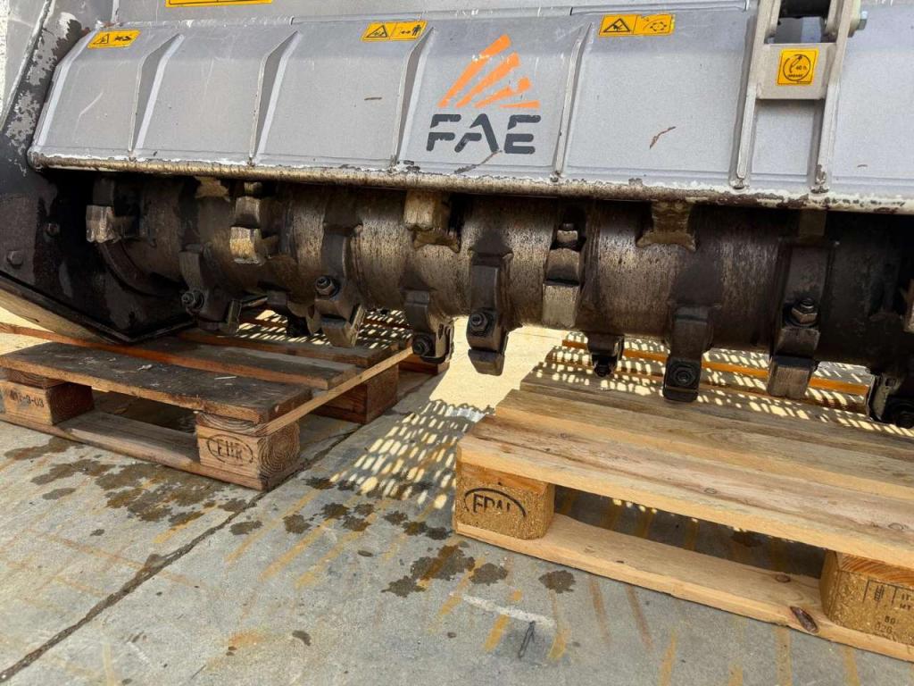 Fae UMM/EX-150 Photo 4