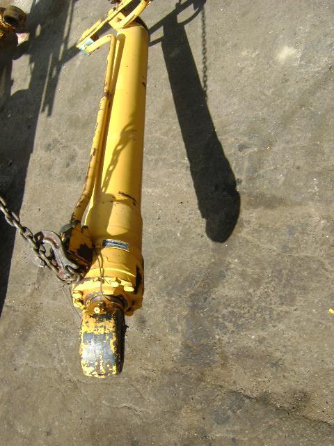 Piston pour pelle (stick) pour Liebherr 902 Photo 2