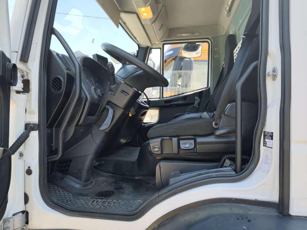 Iveco EUROCARGO CUBE 190-280L Photo 13