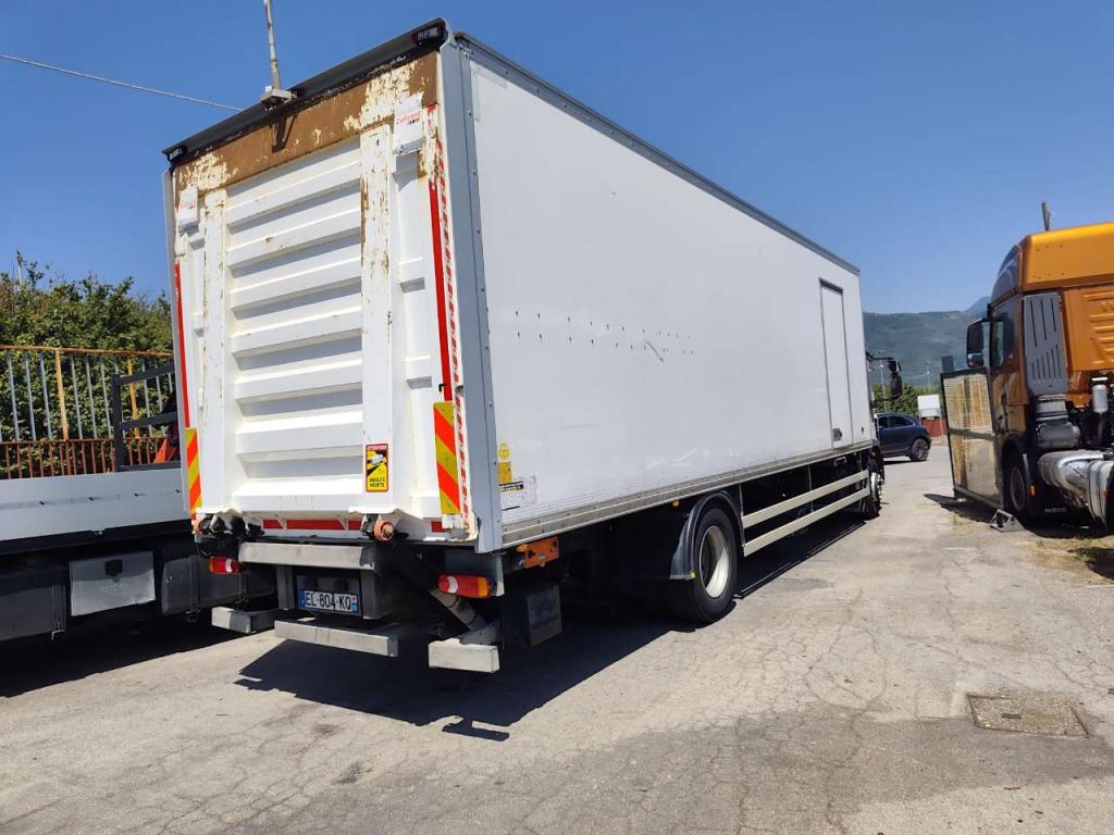 Iveco EUROCARGO CUBE 190-280L Photo 2