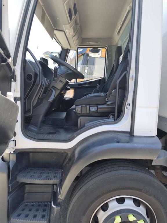 Iveco EUROCARGO CUBE 190-280L Photo 6