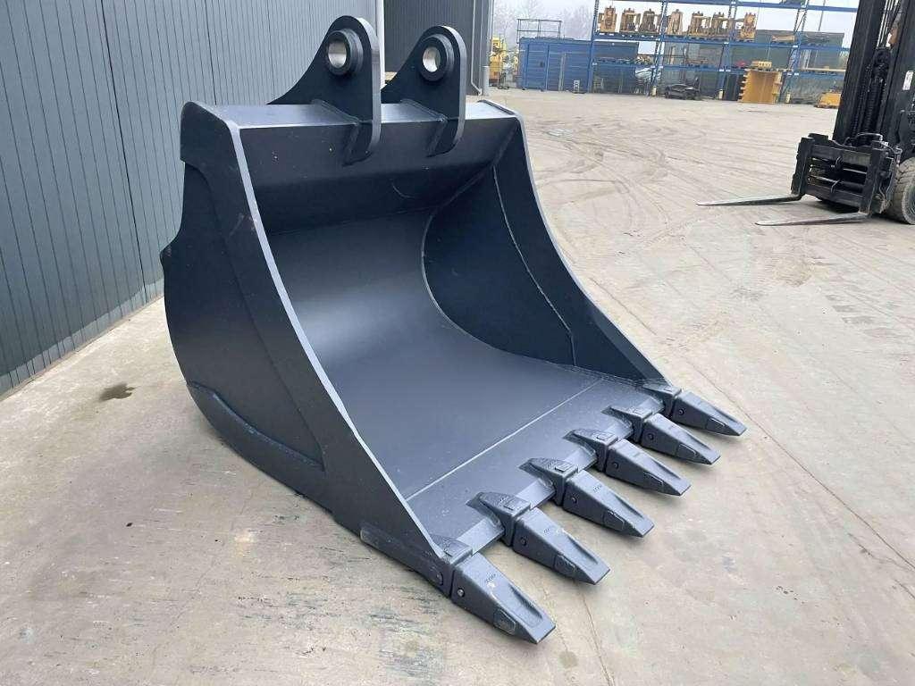 Komatsu PC290 Photo 3