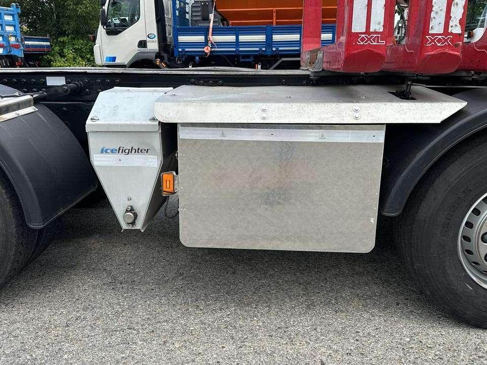 Scania R650 8x4 Photo 14