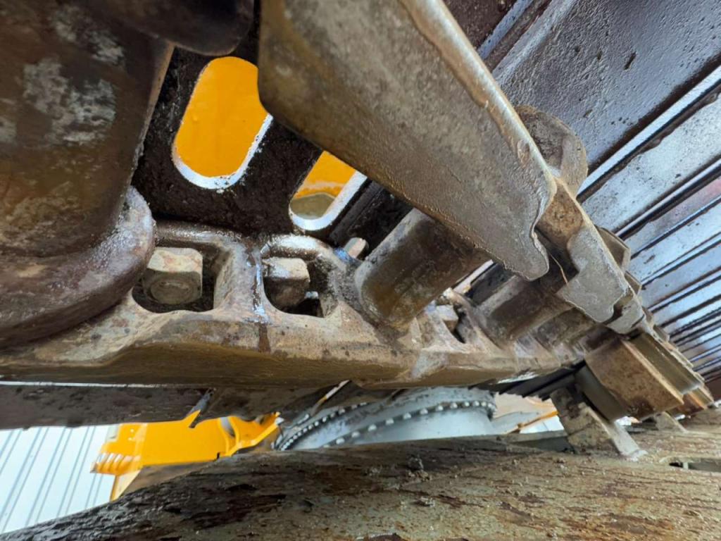 Liebherr R926 LC Photo 21