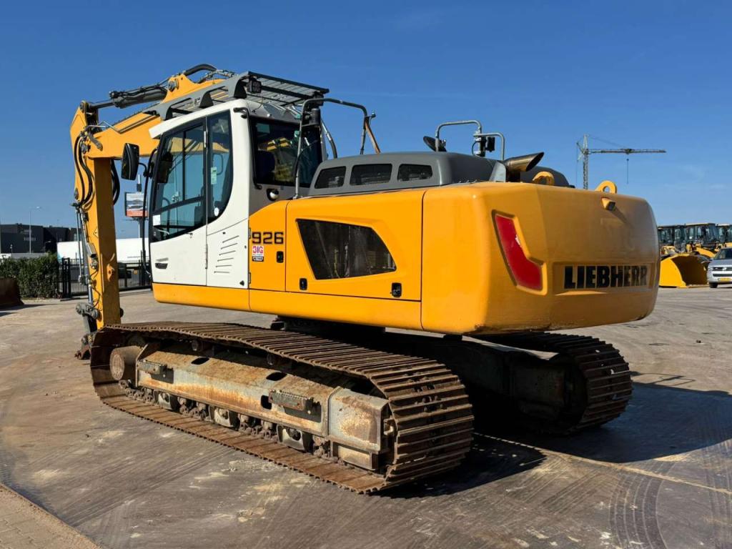 Liebherr R926 LC Photo 3