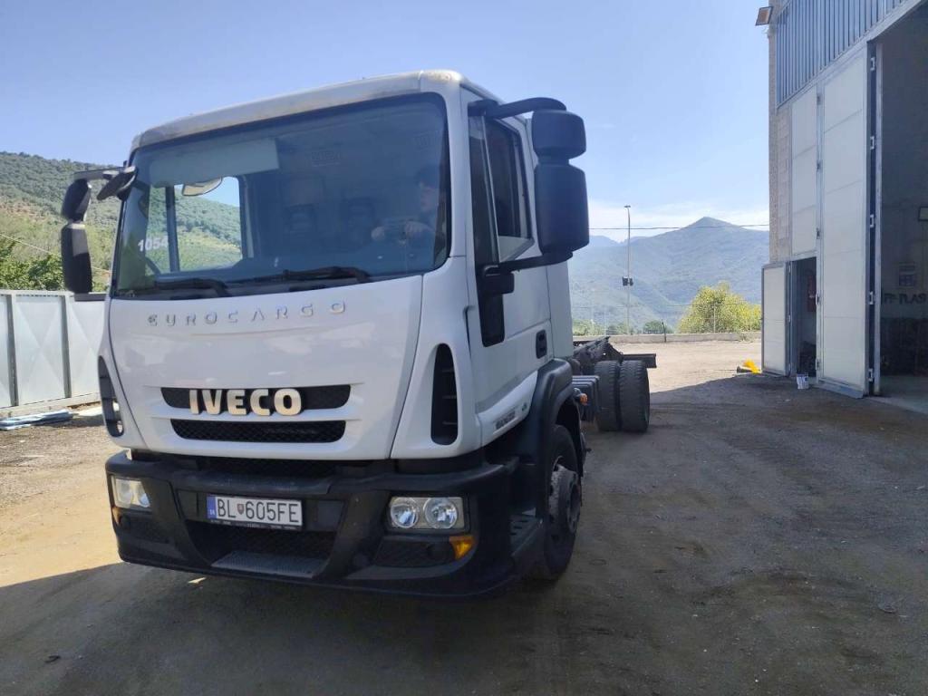 Iveco EUROCARGO 150E22P Photo 15