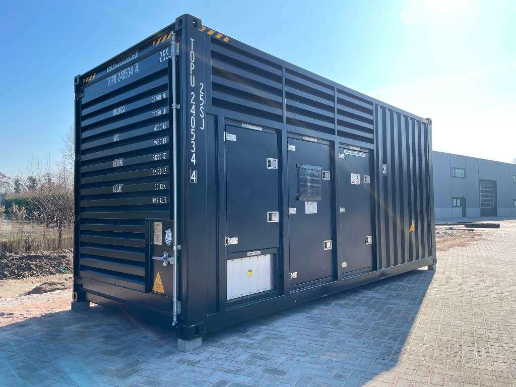 Cummins KTA38-G5 - 1100 kVA Generator - DPX-18815 Photo 2