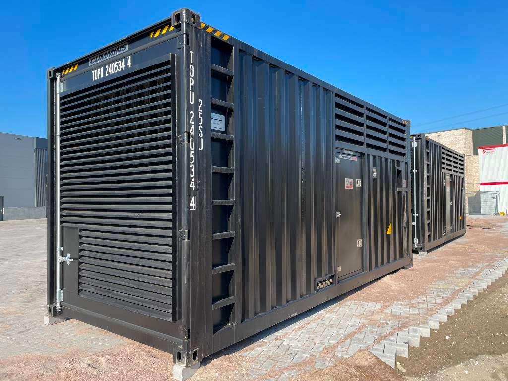 Cummins KTA38-G5 - 1100 kVA Generator - DPX-18815 Photo 4