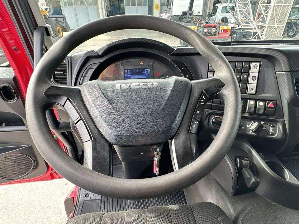 Iveco Stralis 460 4X2 Photo 20