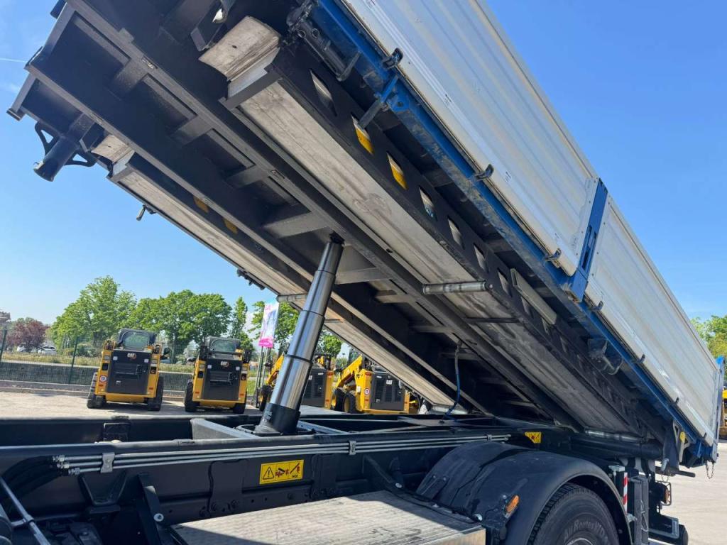 Iveco Eurocargo 180 250 Photo 5