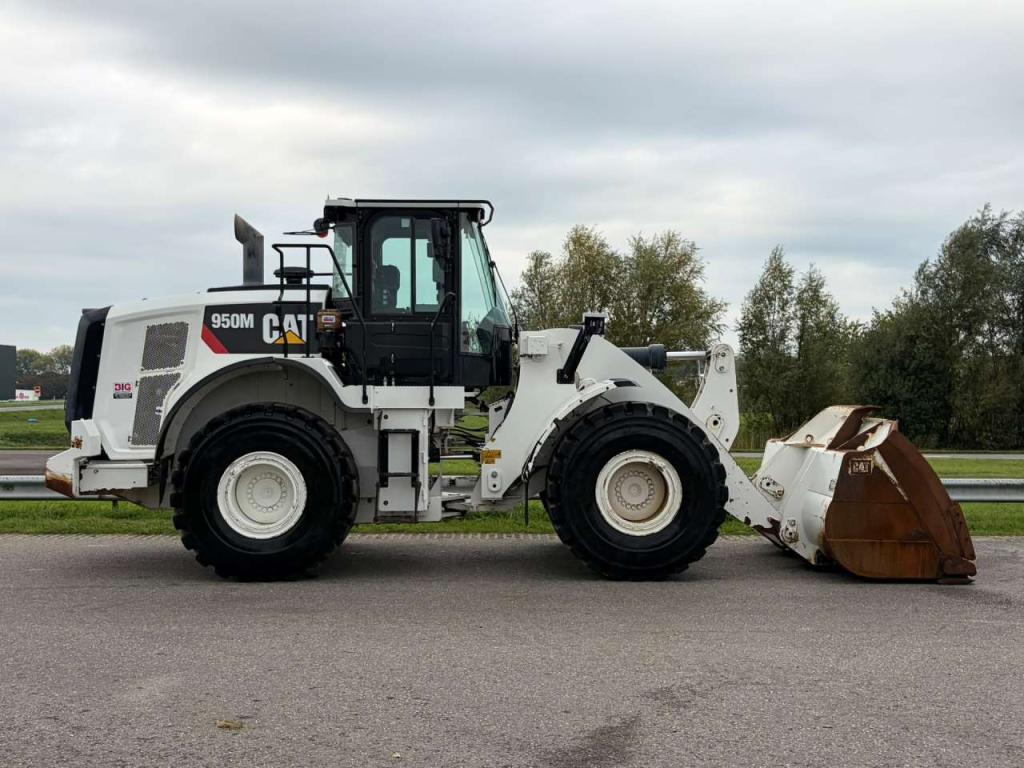 Caterpillar 950M Photo 6