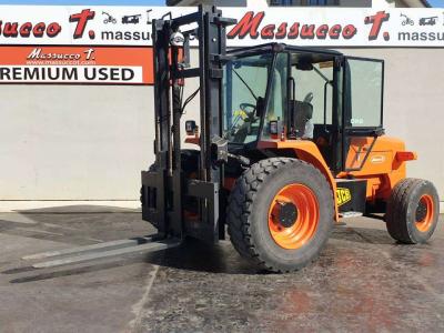 JCB 940 4x2 en vente par Massucco T. Srl