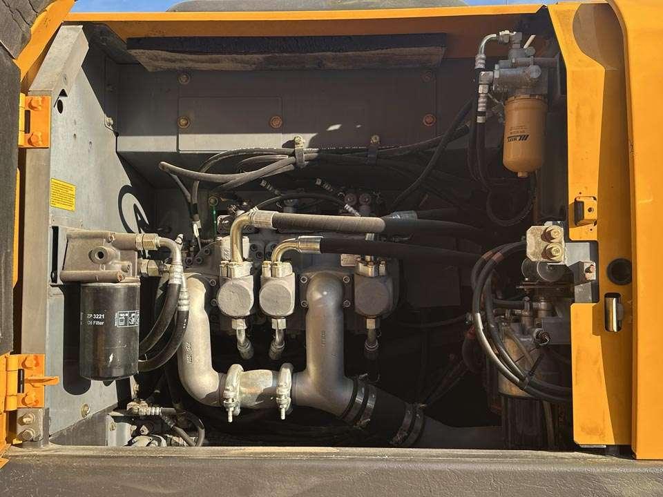 Hitachi X250LCN-5B Photo 11