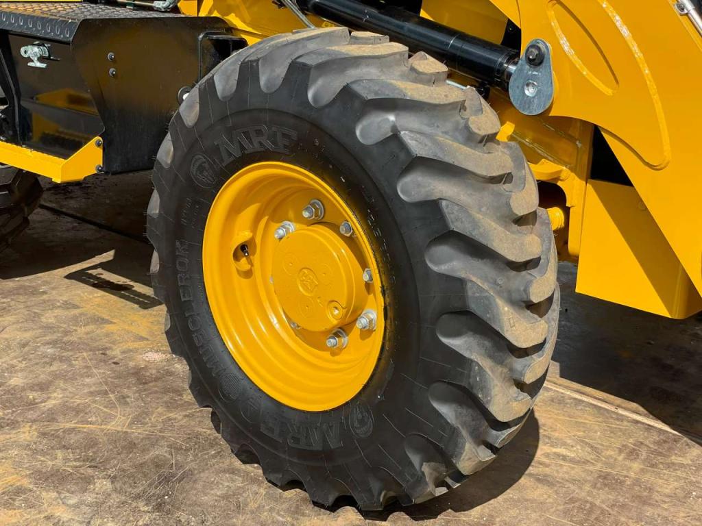 Caterpillar 424 Photo 16