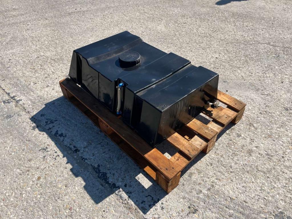 M3 MetalMeccanica Moderna 100LT Photo 3