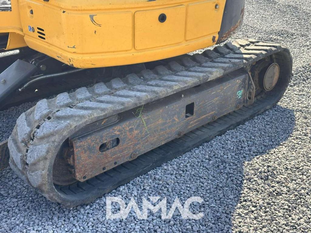 Komatsu PC26MR-3 Photo 23