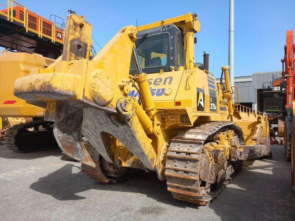 Komatsu D275A-5R (EXW - Abu Dhabi) Photo 6