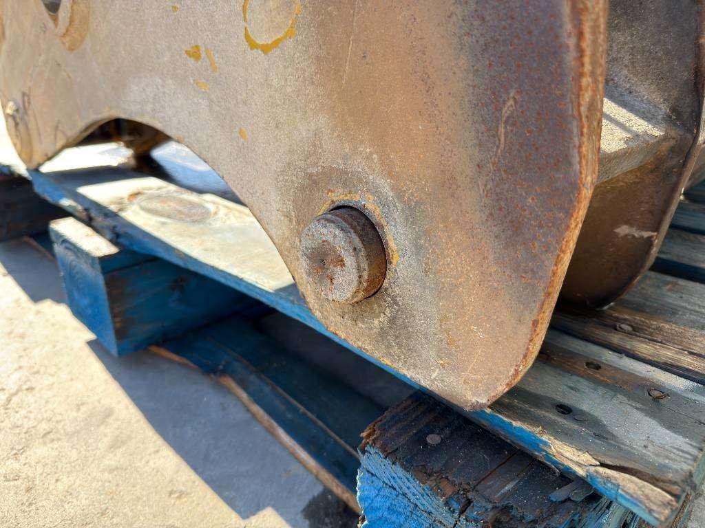Volvo ISO - Caterpillar 938K / 938M Lundberg Photo 12