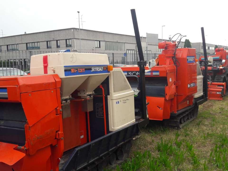 Kubota R1-131 Photo 4