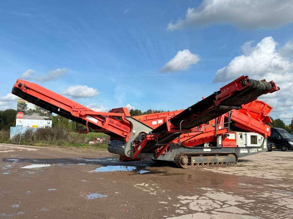 Sandvik QE340 - Caterpillar Engine / 2 Side Convey Photo 3