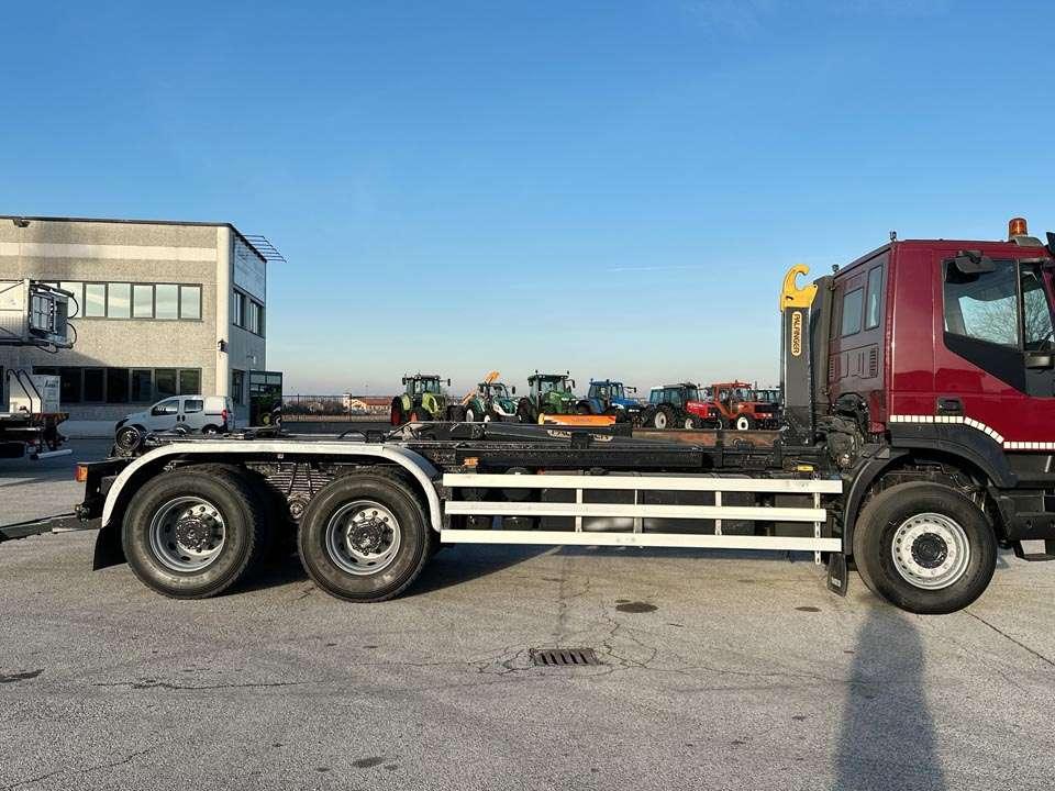 Iveco TRAKKER 450 6x4 Photo 24