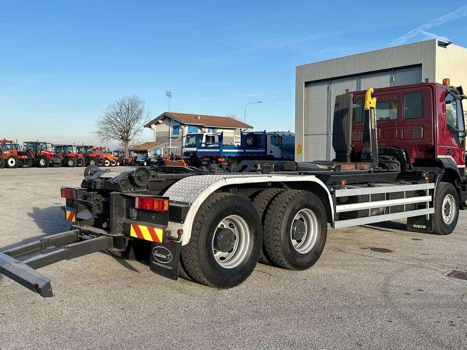 Iveco TRAKKER 450 6x4 Photo 3