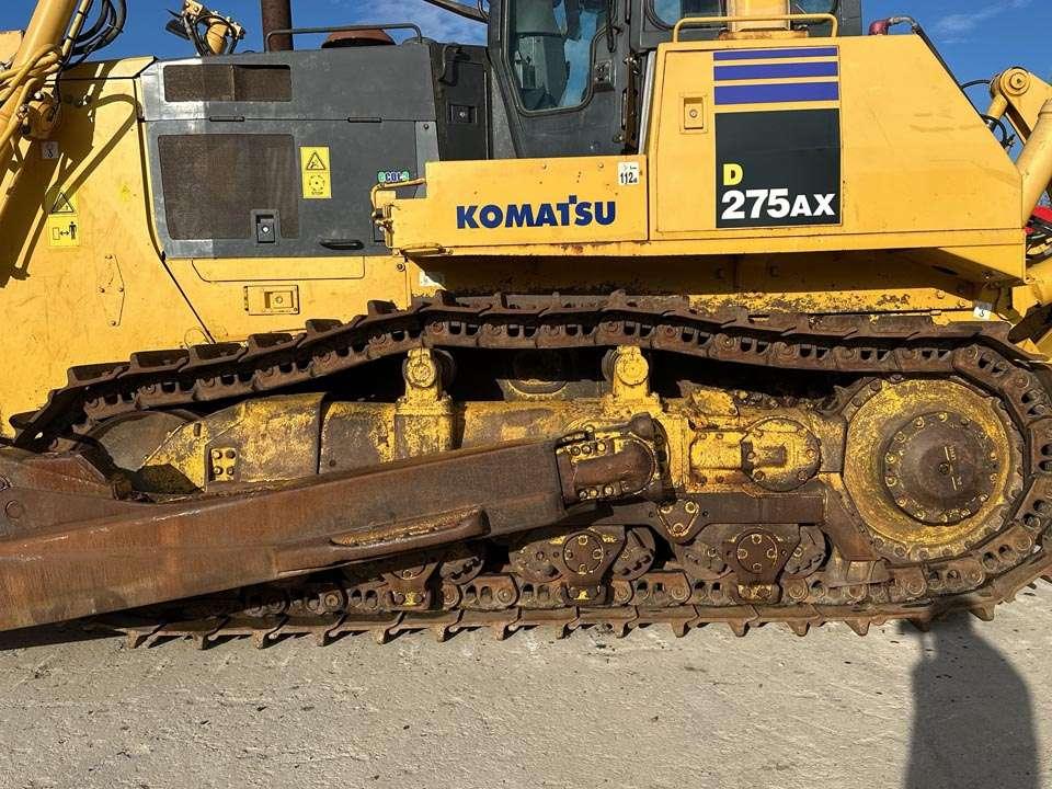 Komatsu D275AX Photo 4