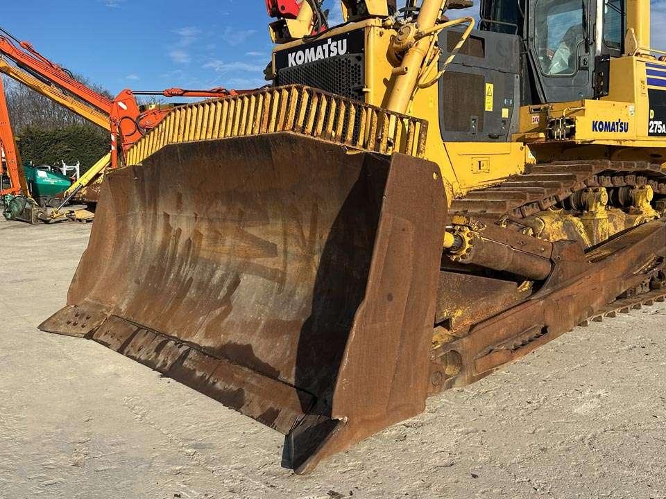 Komatsu D275AX Photo 7