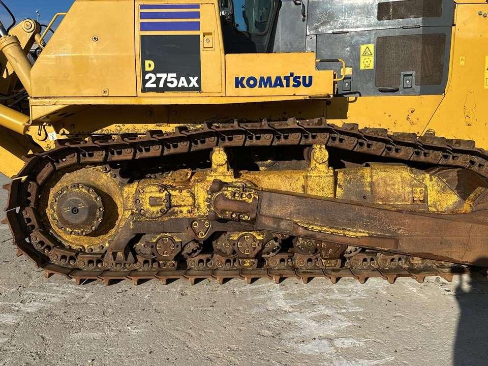 Komatsu D275AX Photo 8