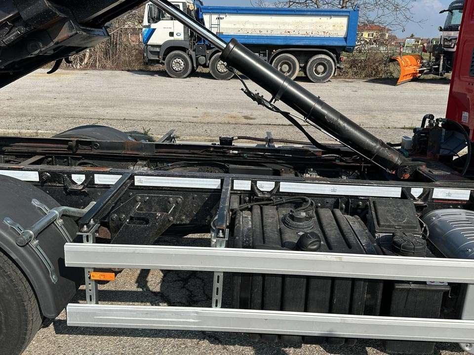 Iveco EUROCARGO 90E18 4X2 Photo 13