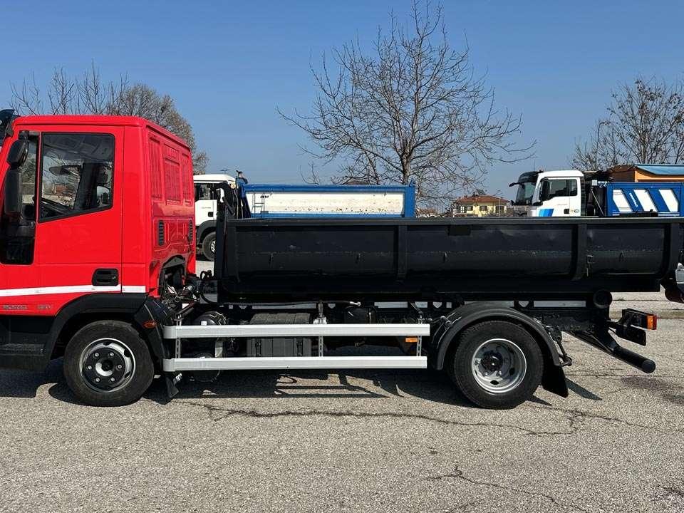 Iveco EUROCARGO 90E18 4X2 Photo 2
